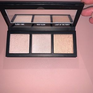 MAC Hyper Glow Flash and Awe palette